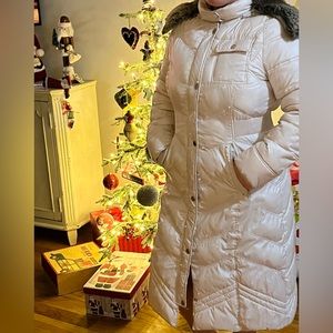 Beautiful Full- Length Insulated Coat with Removable Faux-Fur Lining